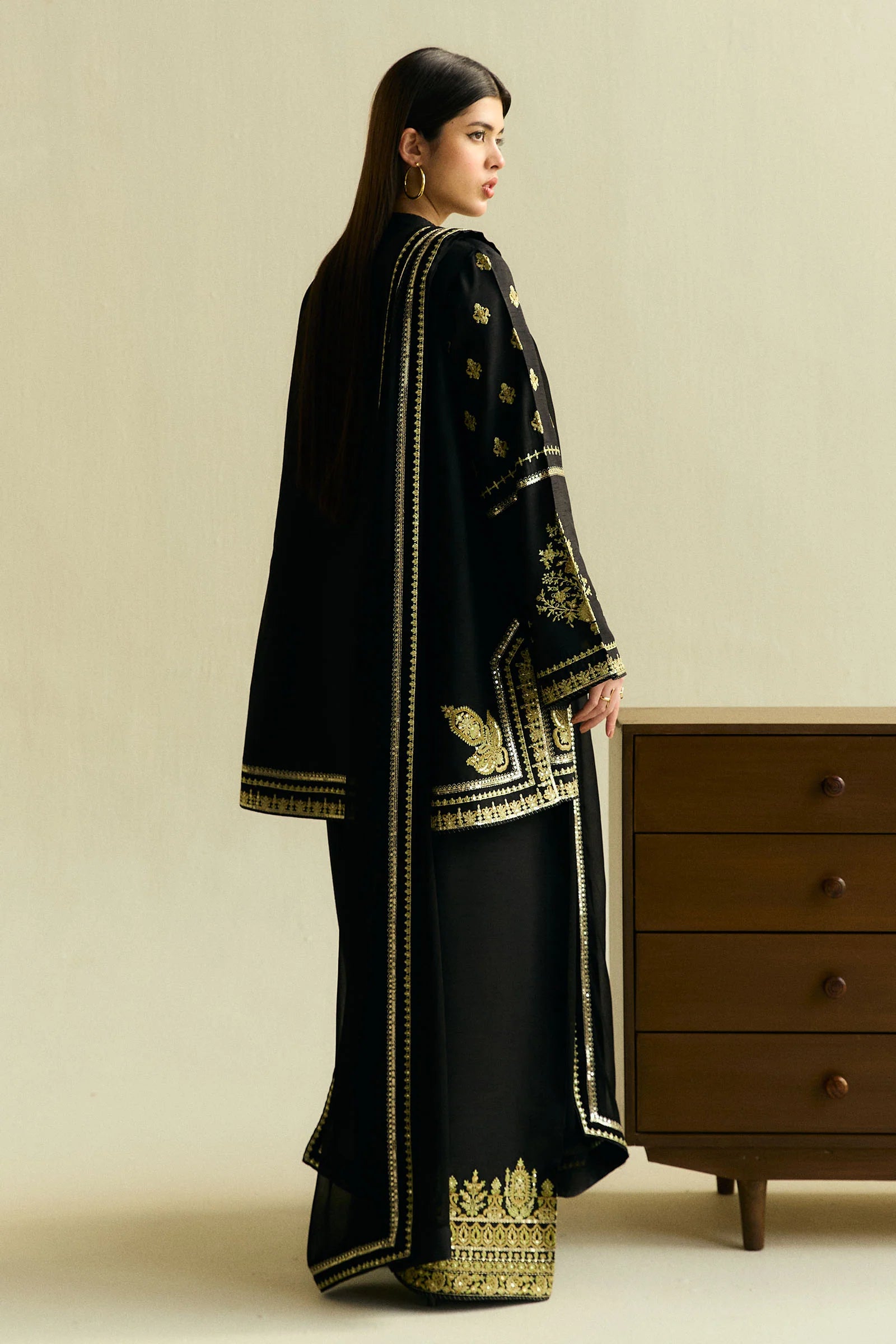 Zara Shahjahan 3Pc Embroidered Raw Silk Suit ZR25F0216 gulbuy.com