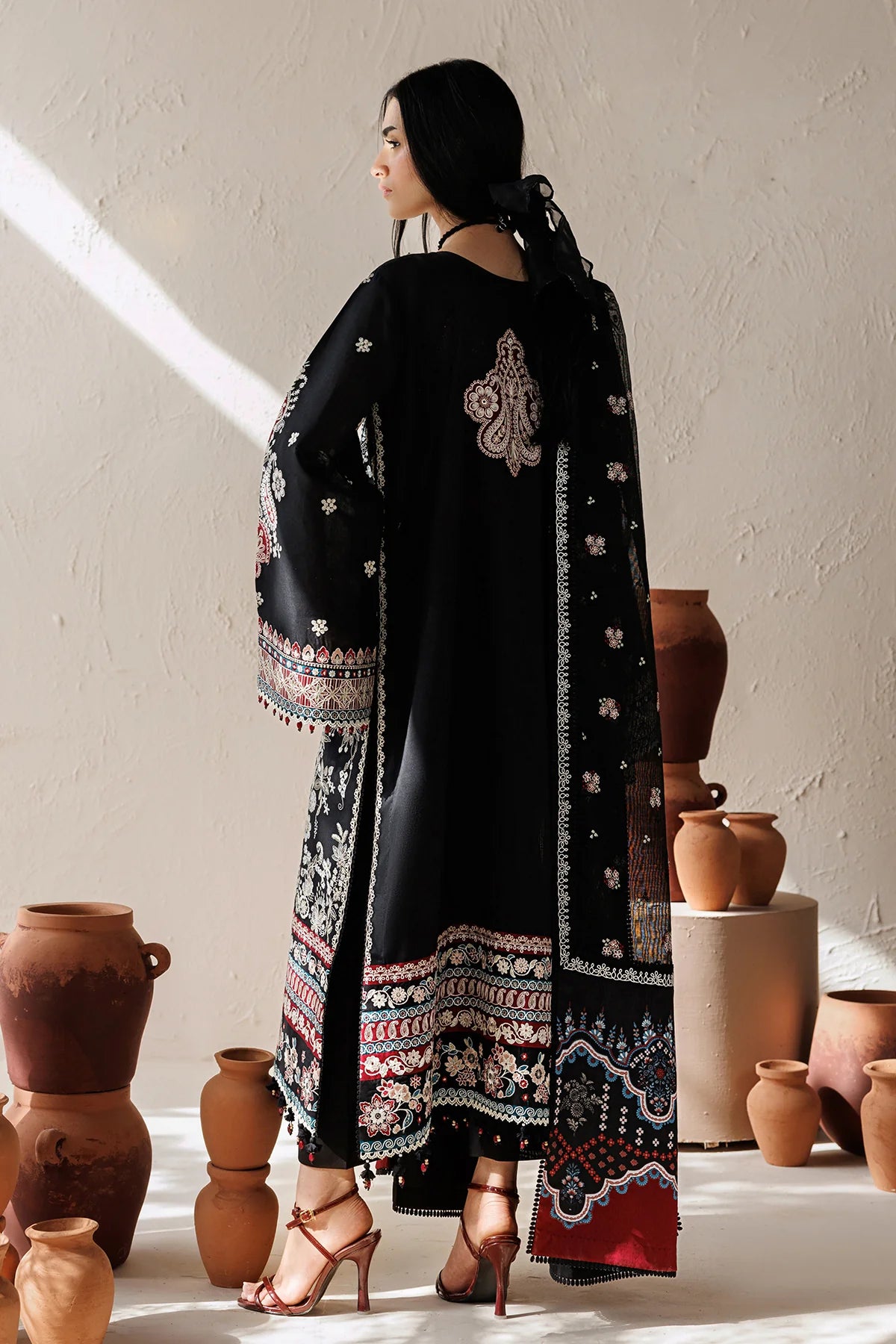 Baroque 3Pc Embroidered Lawn Suit UF-4519