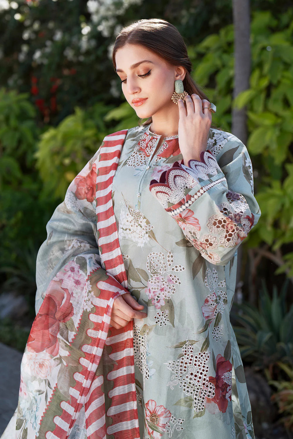Baroque 3Pc Embroidered Lawn Suit UF-4071 gulbuy.com