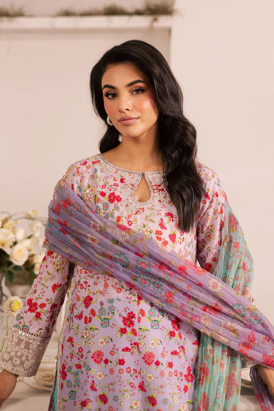 Batik 3Pc Embroidered Lawn Suit Bailey gulbuy.com
