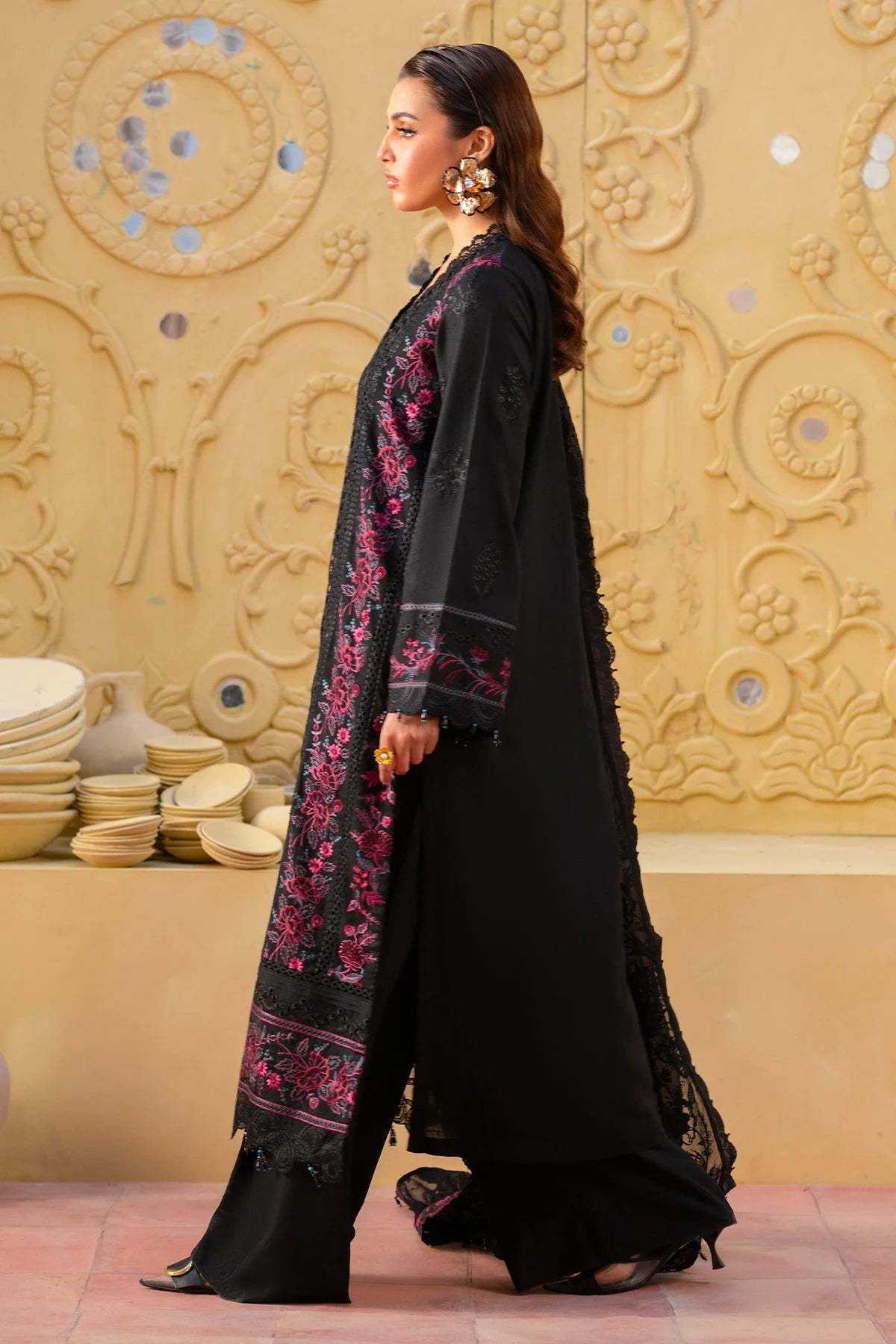 Nureh 3Pc Embroidered Karandi Suit NE-135 gulbuy.com