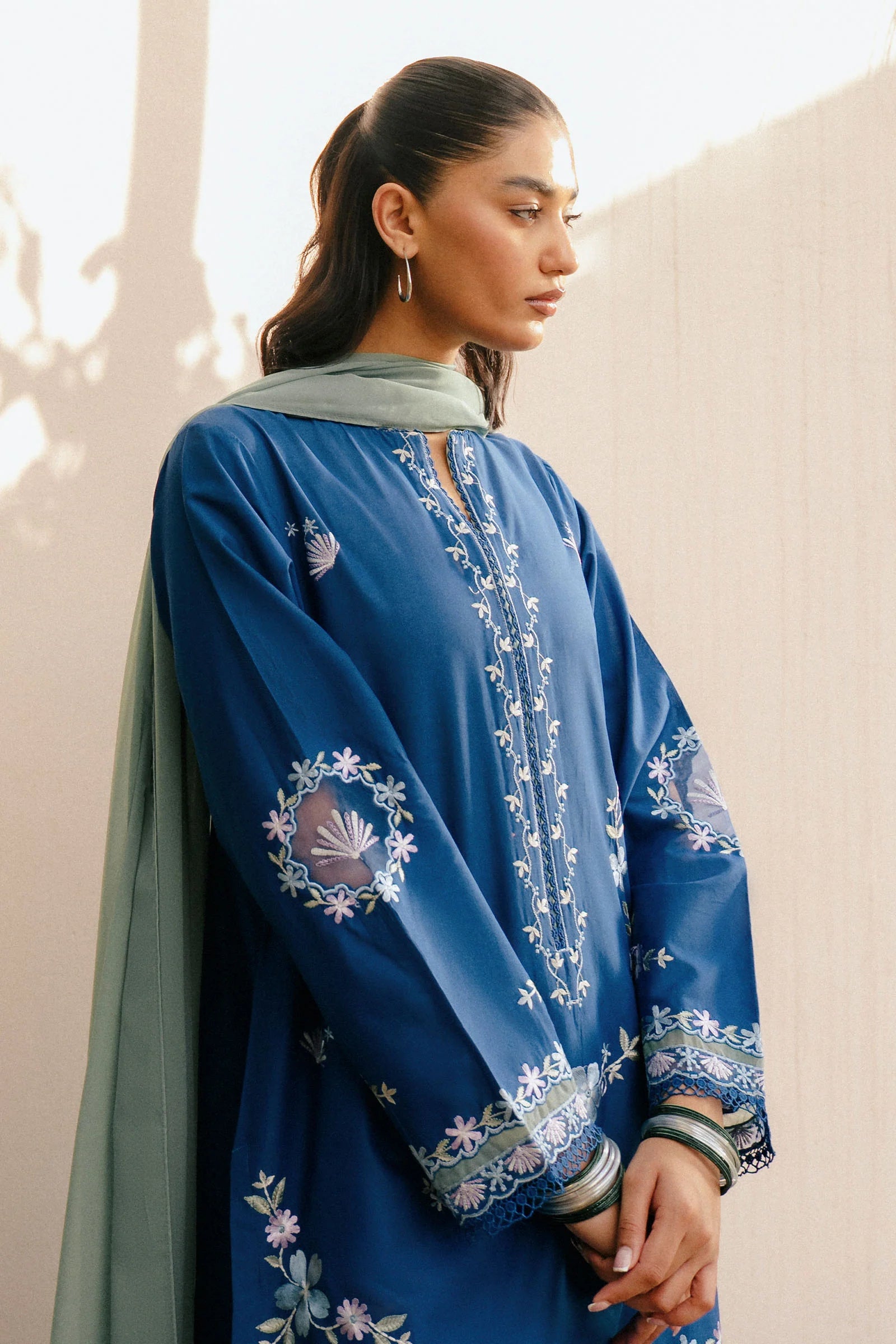 Zara Shahjahan 3Pc Embroidered Lawn Suit CR25P0540 gulbuy.com