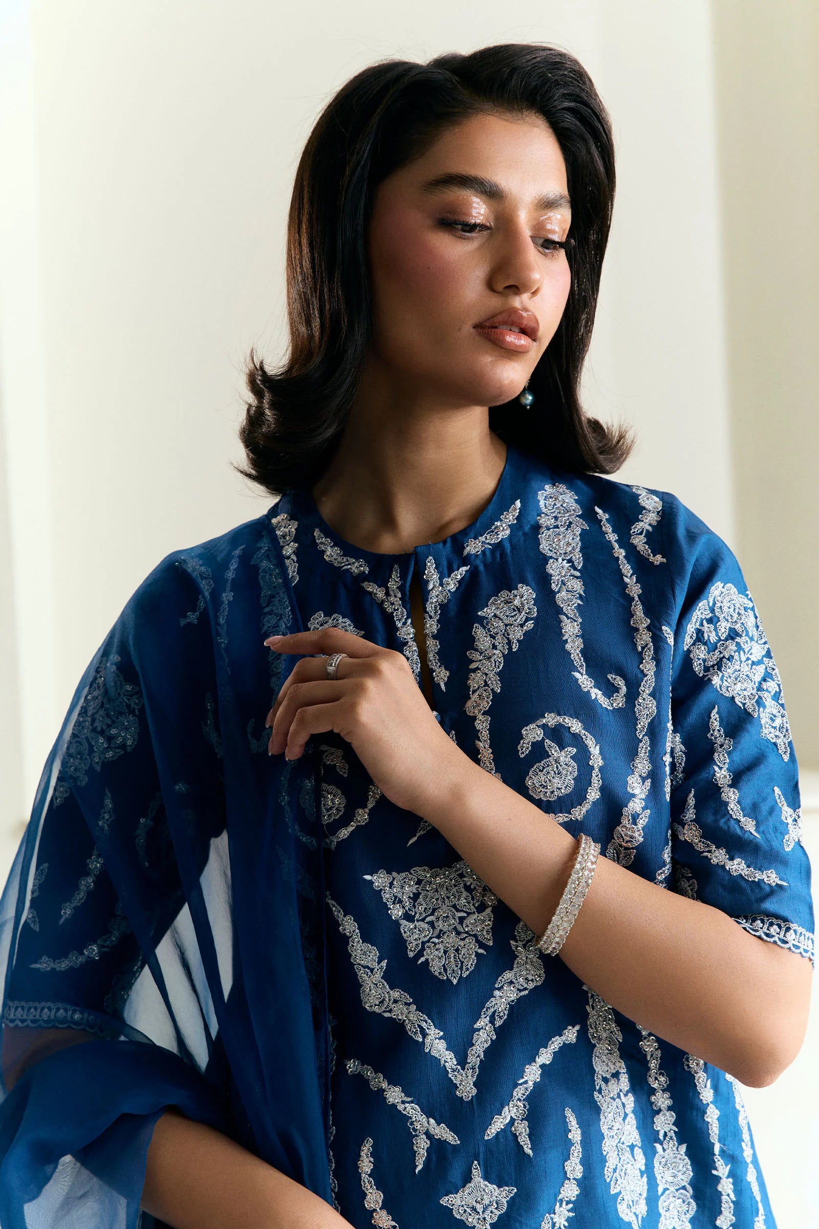 Zara Shahjahan 3Pc Embroidered Raw Silk Suit ZR25F0535 gulbuy.com