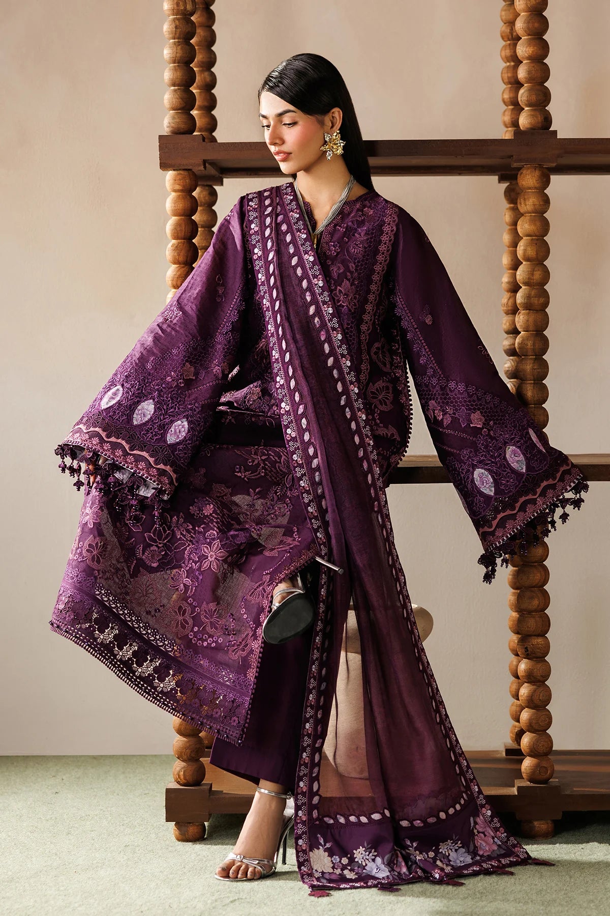 Baroque 3Pc Embroidered Lawn Suit EL26-D02 gulbuy.com