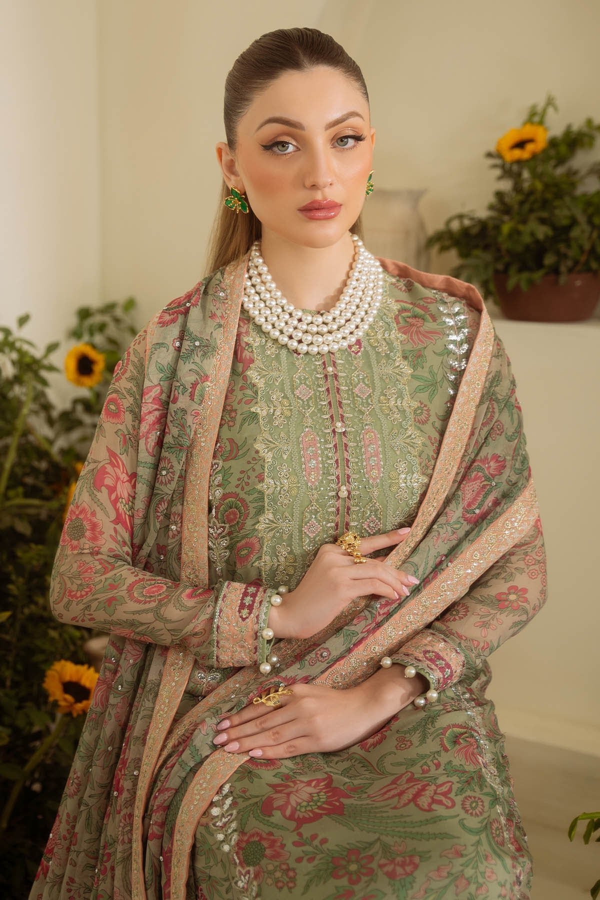 Nureh 3Pc Embroidered Chiffon Suit AM-08 gulbuy.com