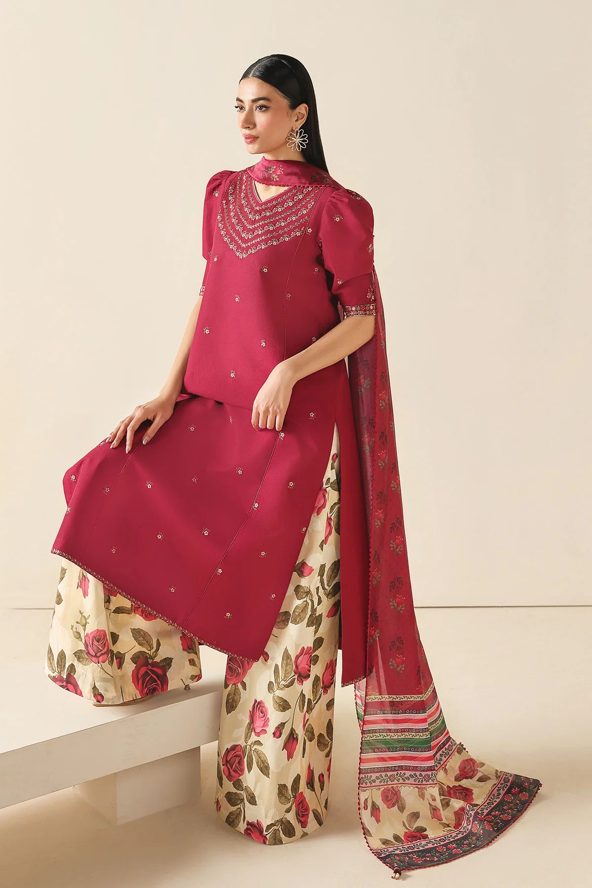 Jazmin 3Pc Embroidered Lawn Suit USE-9275