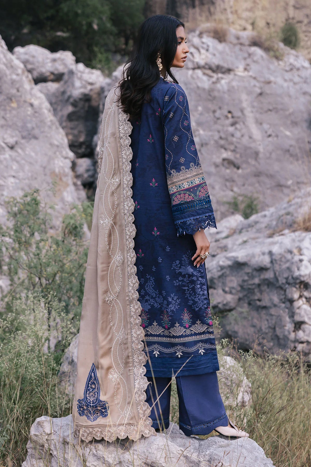 Nureh 3Pc Embroidered Khaddar Suit NW-97 gulbuy.com