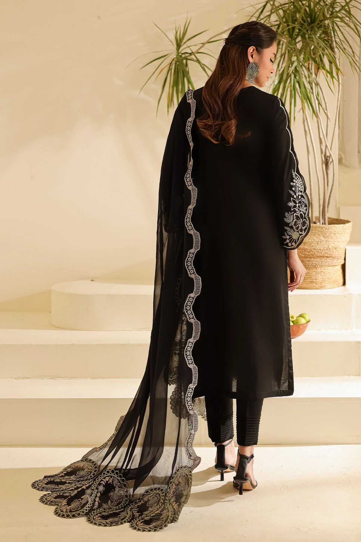 Nureh 3Pc Embroidered Lawn Suit NP-615 gulbuy.com