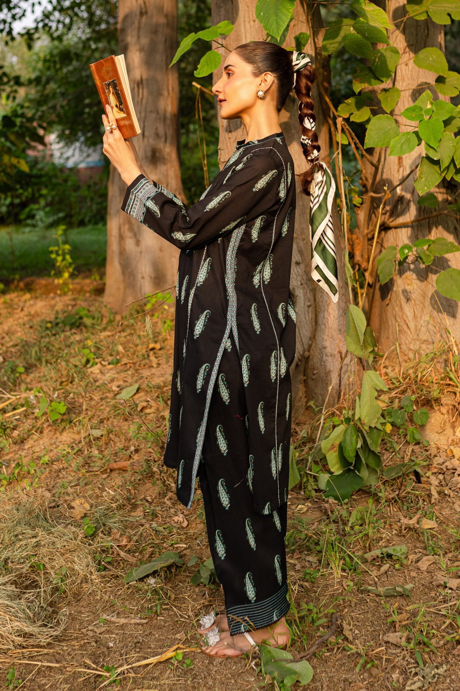 Batik 2Pc Printed Khaddar Dress Black Paisley gulbuy.com