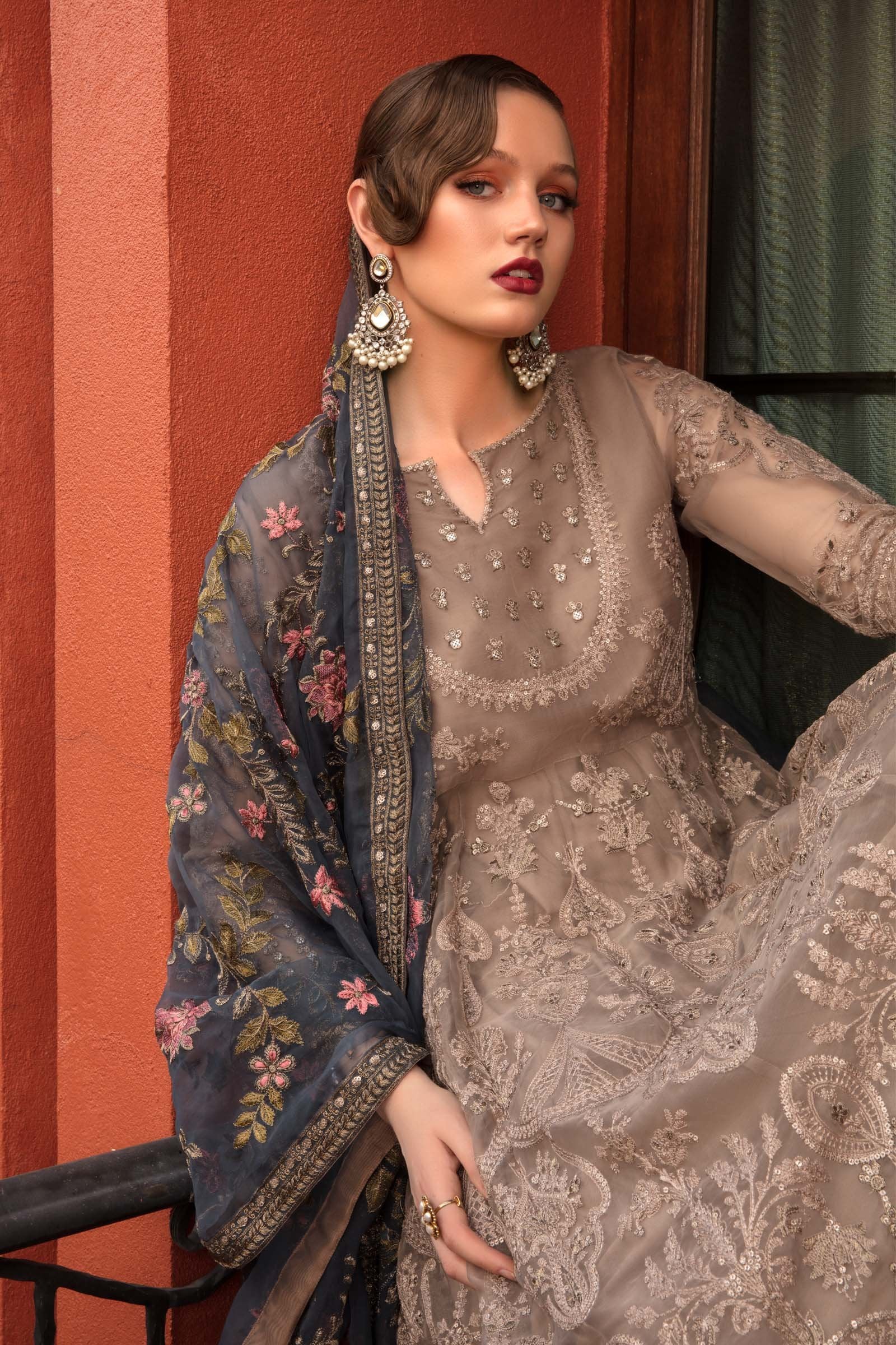 Maria B 3Pc Embroidered Organza Suit SF-EF23-09R1 (Copy) image 2