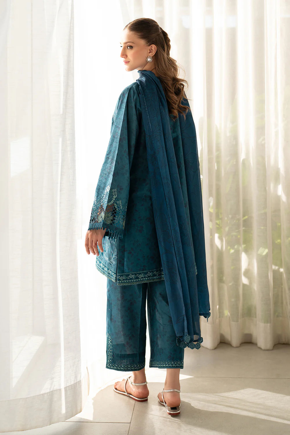 Baroque 3Pc Embroidered Lawn Suit UF-4097 gulbuy.com
