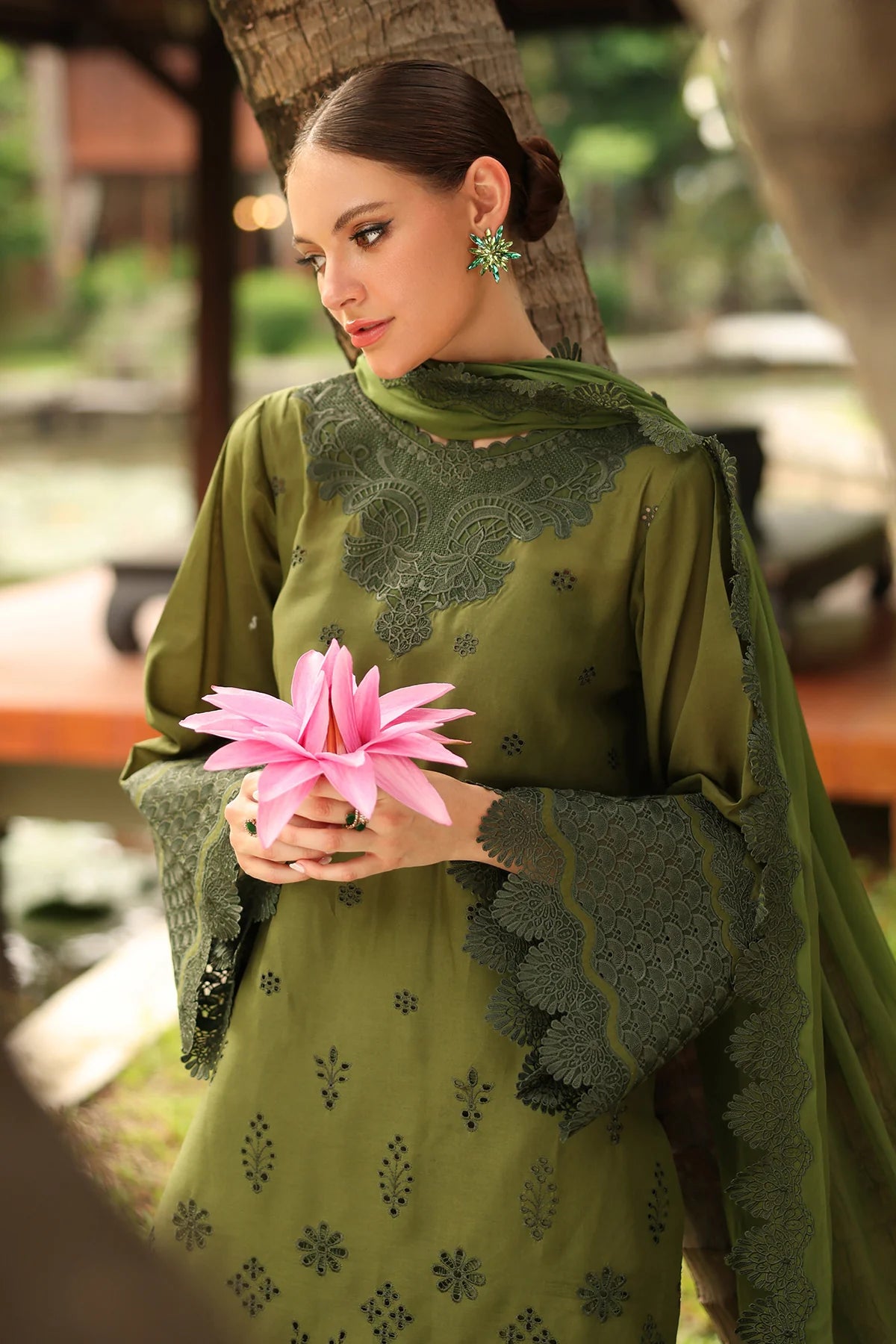 Baroque 3Pc Embroidered Lawn Suit UF-4258
