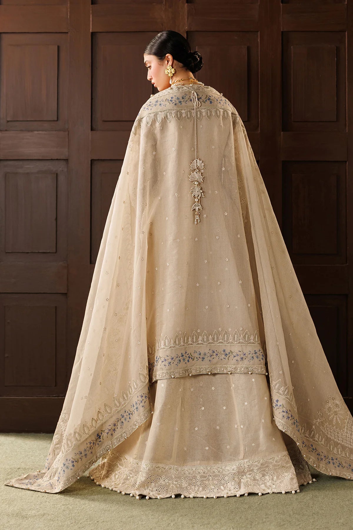 Baroque 3Pc Embroidered Lawn Suit EL26-D03 gulbuy.com