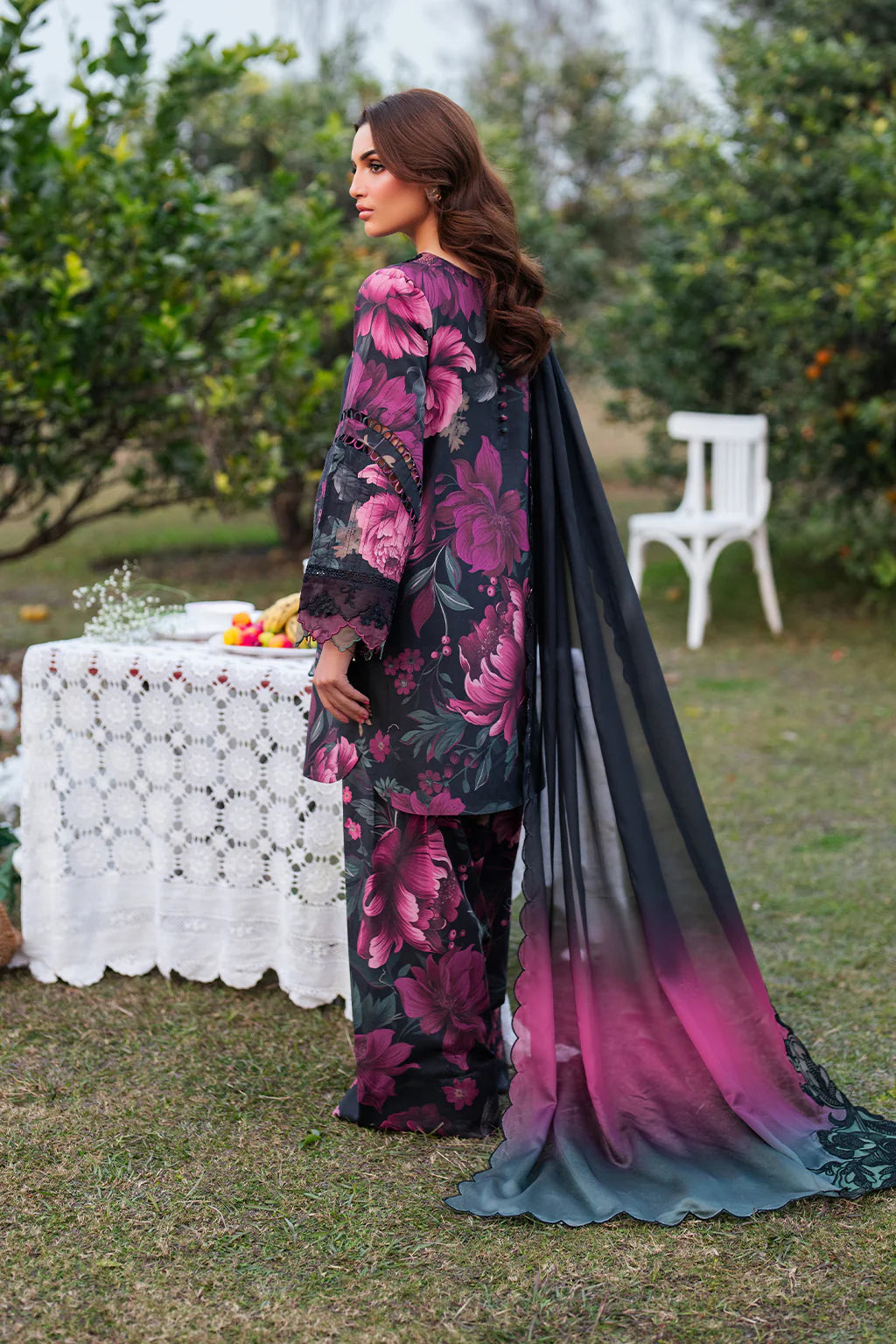 Iznik 3PC Embroidered Lawn Suit UE-399 gulbuy.com