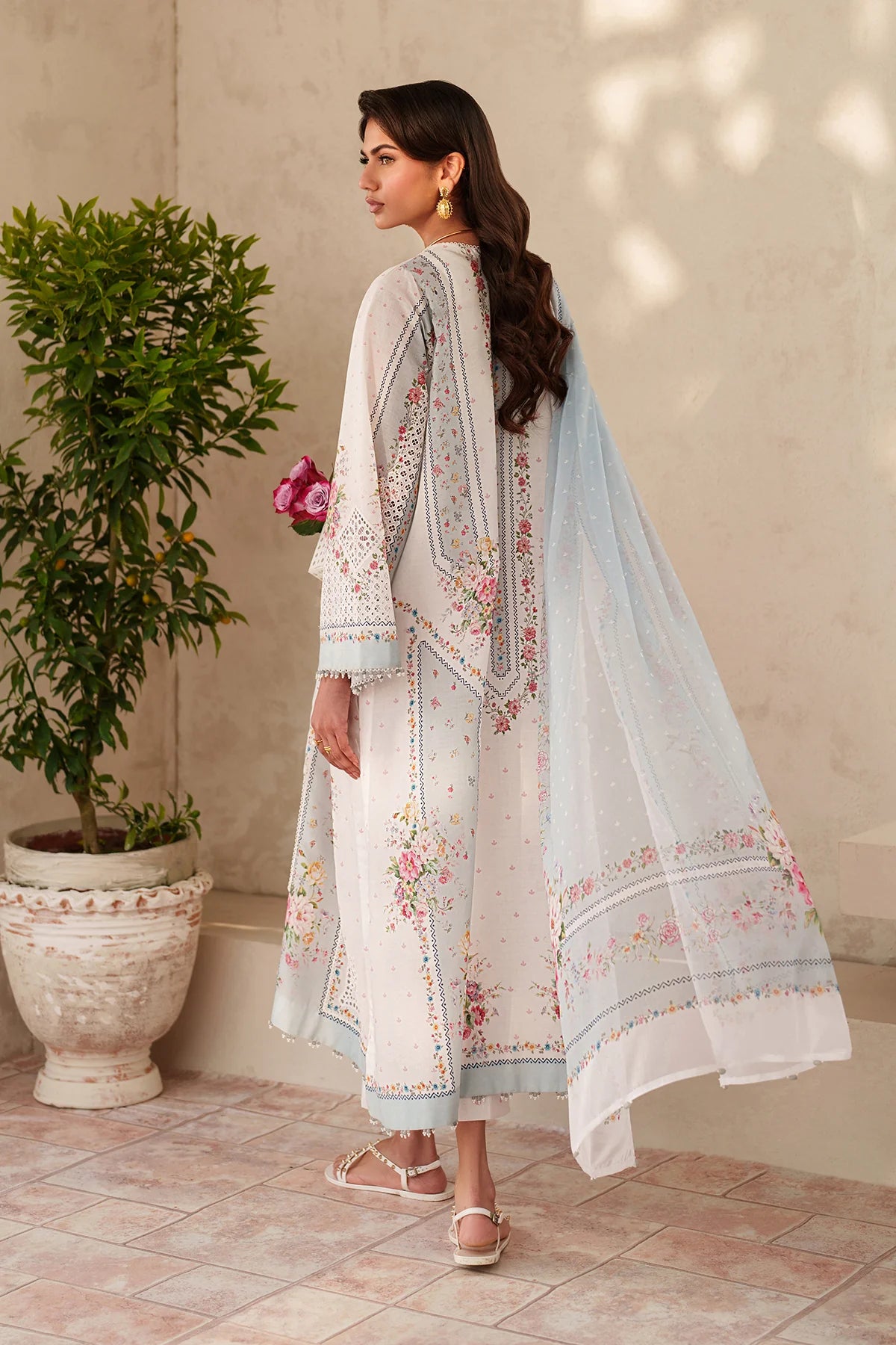 Baroque 3Pc Embroidered Lawn Suit UF-4402
