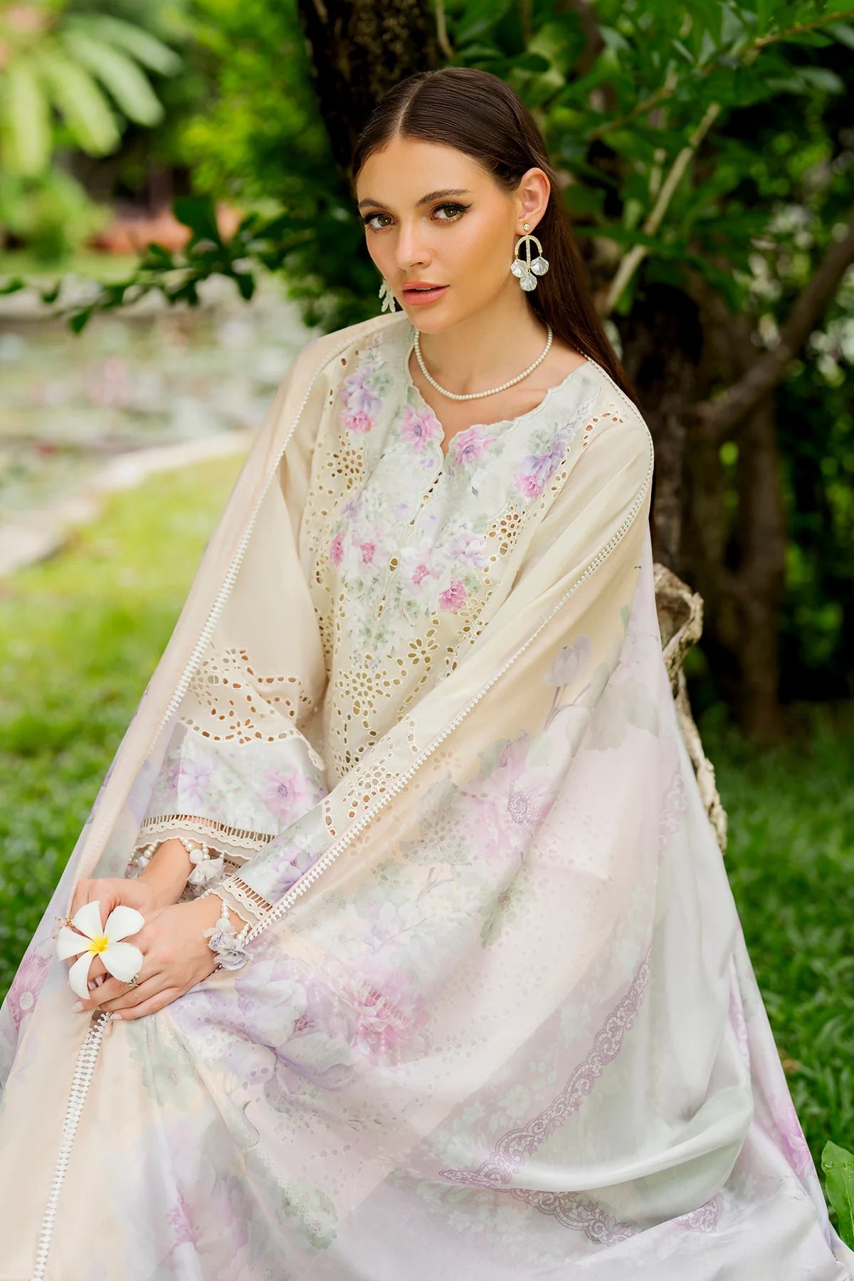 Baroque 3Pc Embroidered Schiffli Suit PR-1175