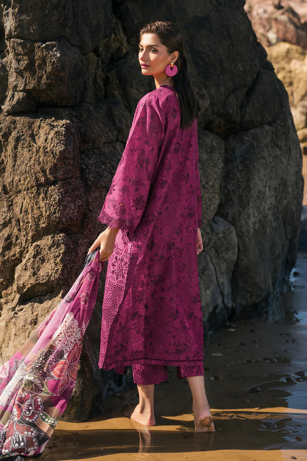 Baroque 3Pc Embroidered Lawn Suit UF-4108 gulbuy.com