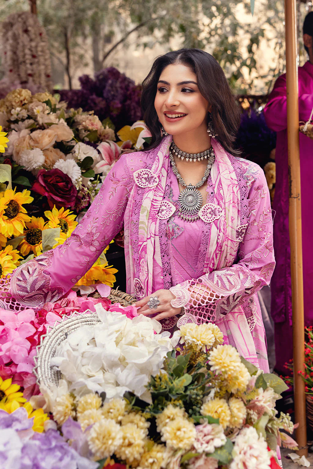 Ramsha 3Pc Embroidered Lawn Suit Z-1102 gulbuy.com