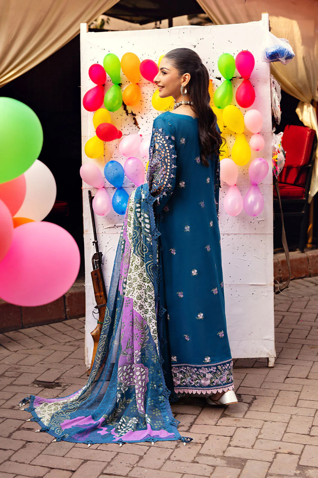 Ramsha 3Pc Embroidered Lawn Suit Z-1105 gulbuy.com