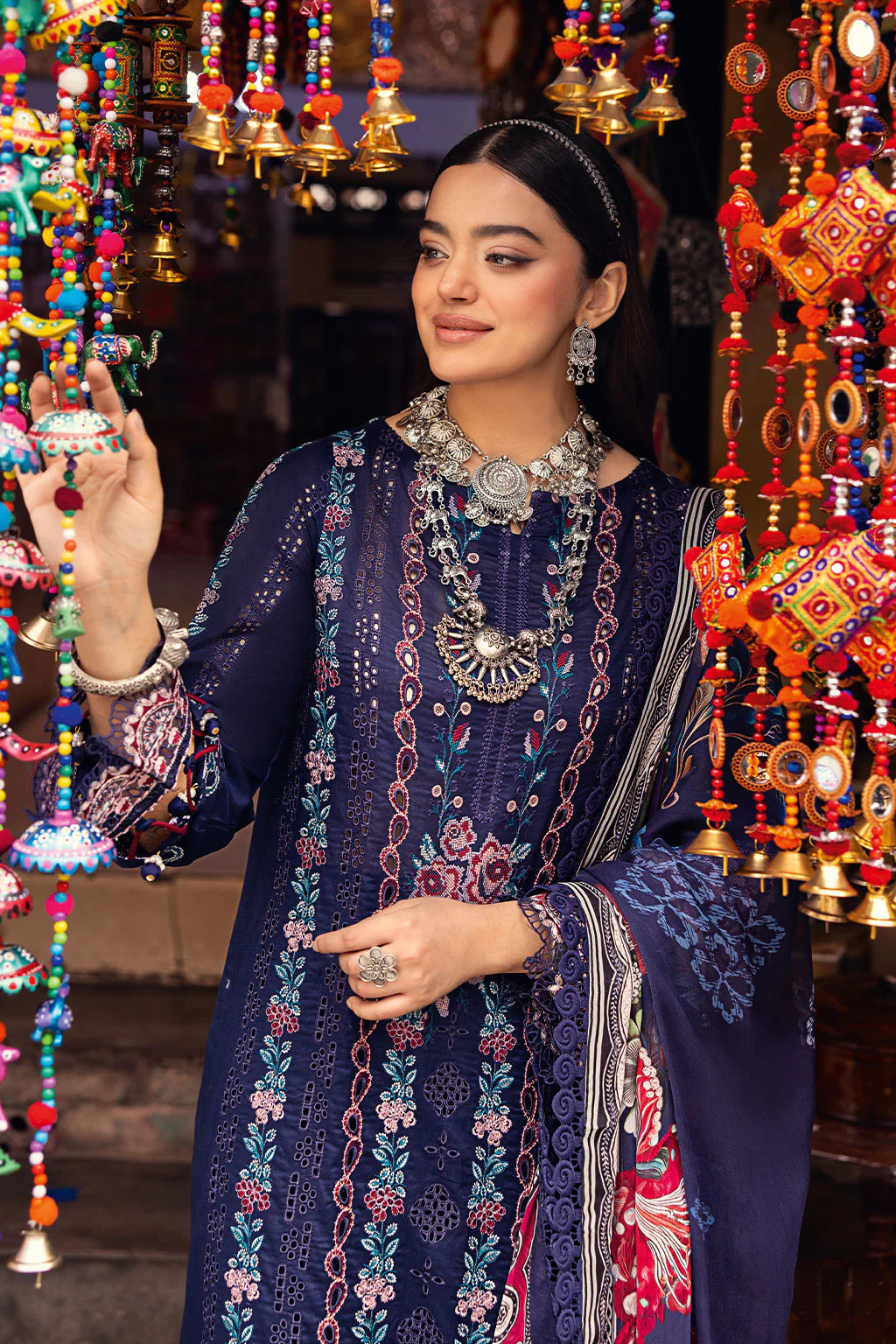 Ramsha 3Pc Embroidered Lawn Suit Z-1101 gulbuy.com