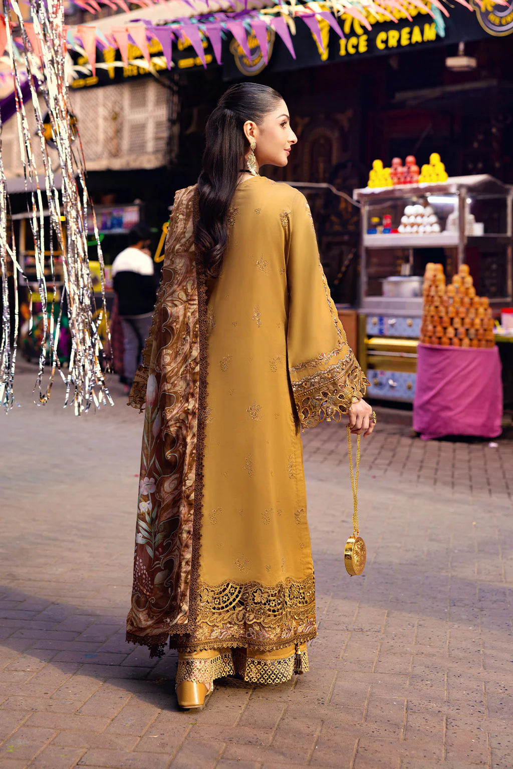 Ramsha 3Pc Embroidered Lawn Suit Z-1103 gulbuy.com