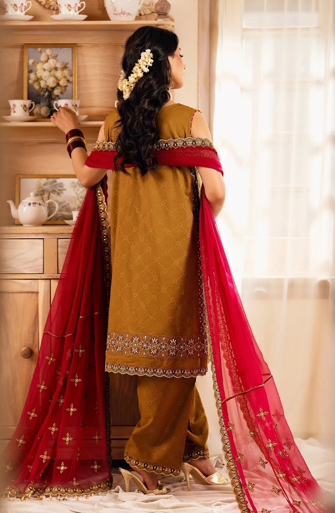 MARYUM &amp; MARIA 3PC EMBROIDERED LAWN SUIT (MS24-617) gulbuy.com