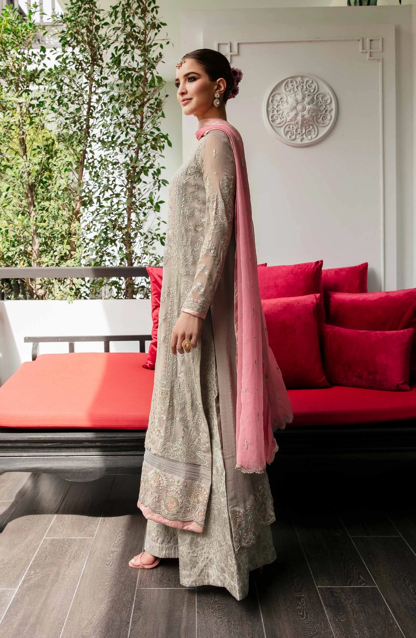 MARYUM &amp; MARIA 3PC EMBROIDERED CHIFFON SUIT (HUDA-FW23-505) gulbuy.com
