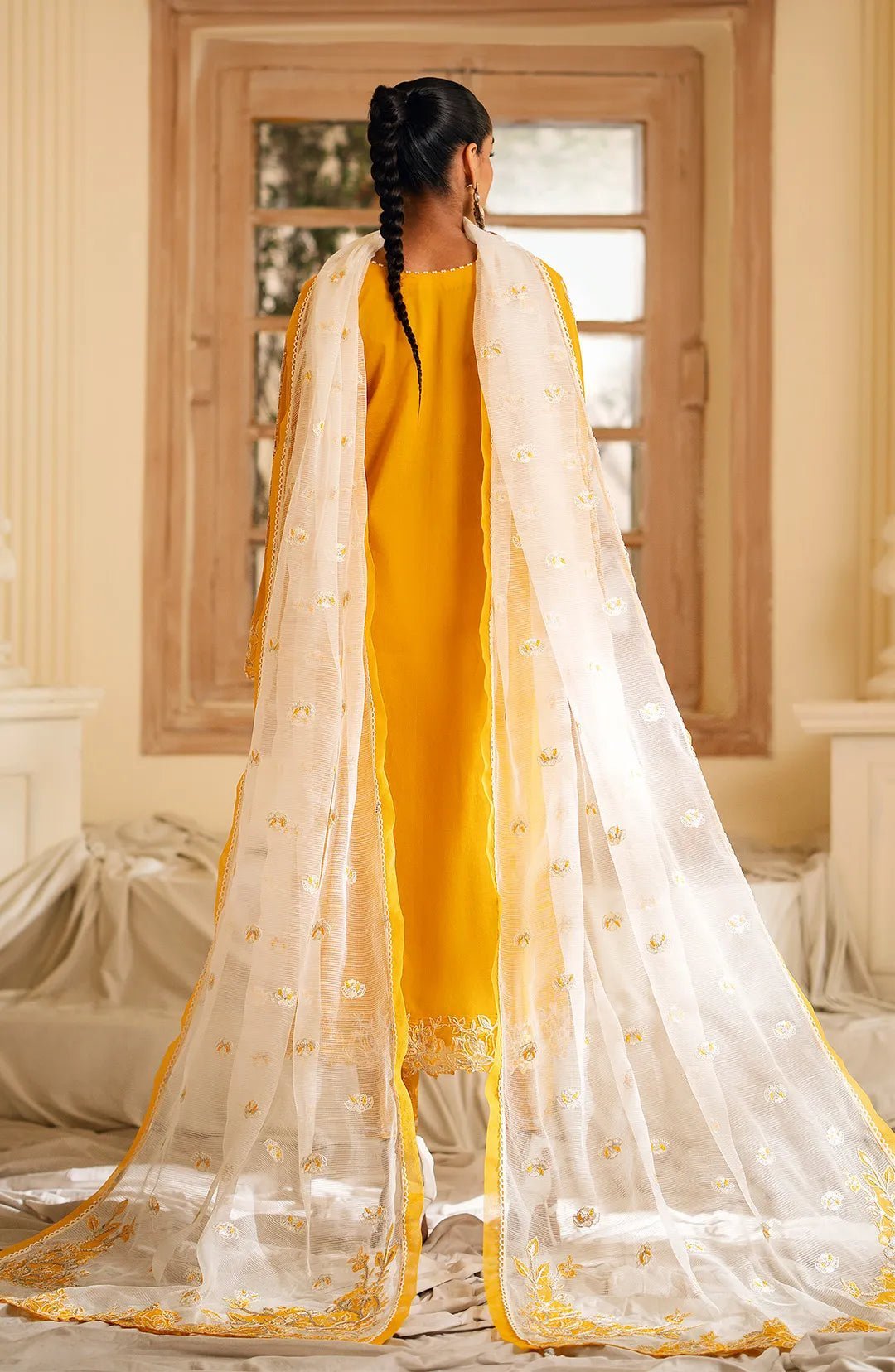 MARYUM &amp; MARIA 3PC EMBROIDERED LAWN SUIT (MS24-616) gulbuy.com