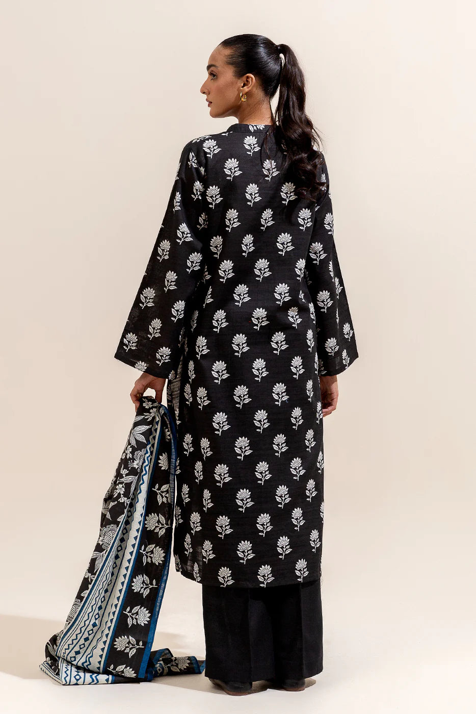 Beechtree 3Pc Printed Khaddar Suit SABLE GLOOM-BT22401UN004012 gulbuy.com
