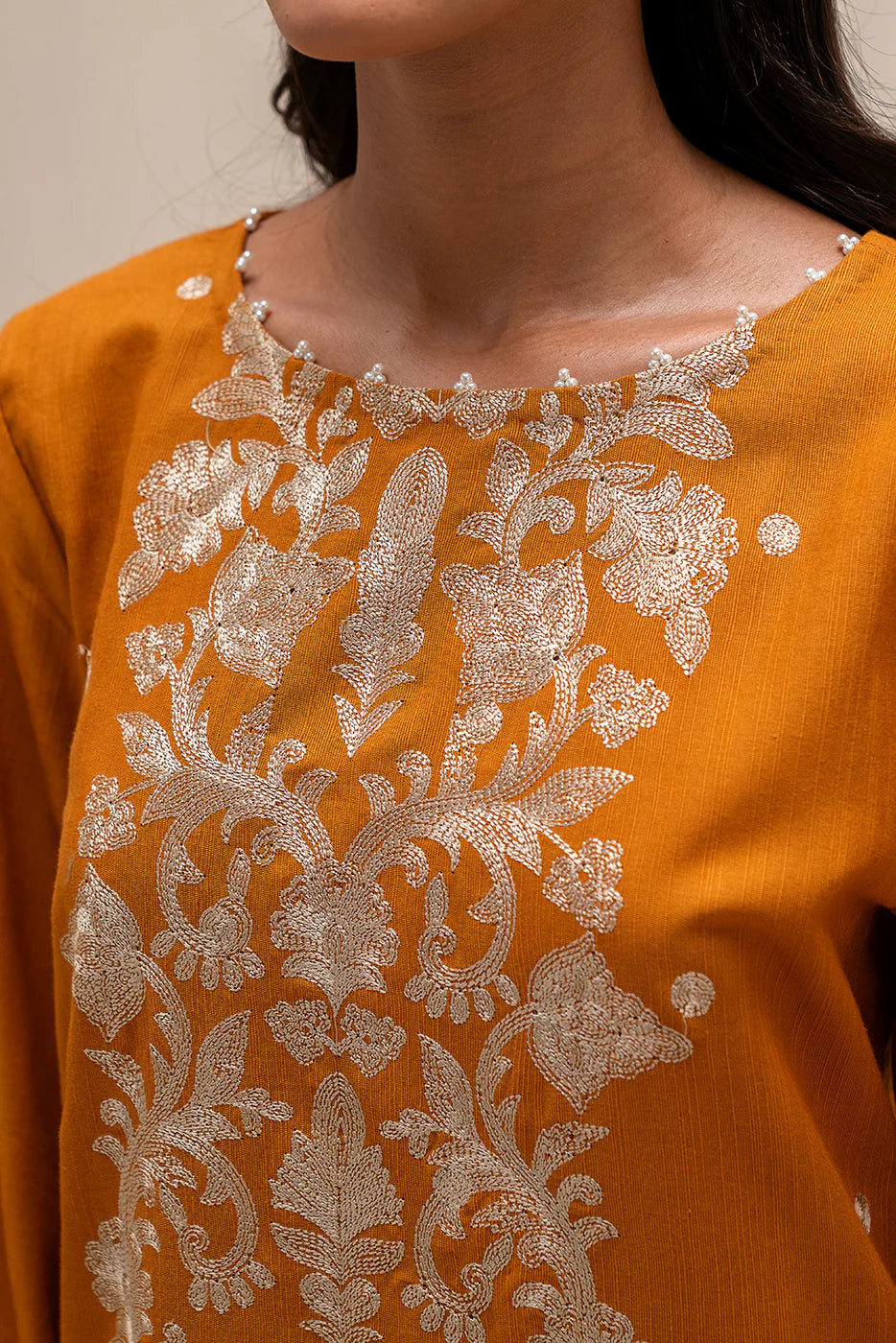 BEECHTREE 3PC EMBROIDERED KHADDAR SUIT-MEDALLION LACE-BT22401UN004078 gulbuy.com