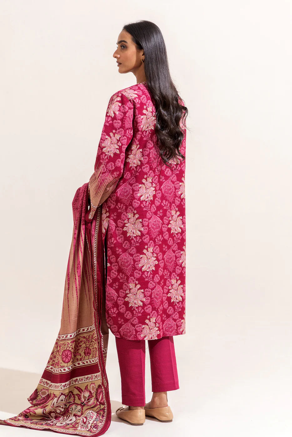 BEECHTREE 3PC PRINTED KHADDAR SUIT-SCARLET BLOOM-BT22402UN004116 gulbuy.com