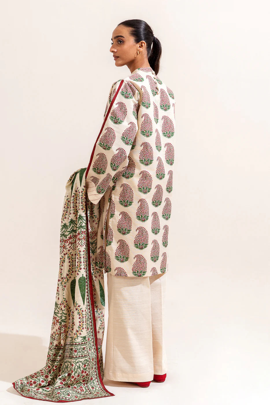BEECHTREE 3PC PRINTED KHADDAR SUIT-CARNIVAL BLOOM-BT22402UN004117 gulbuy.com