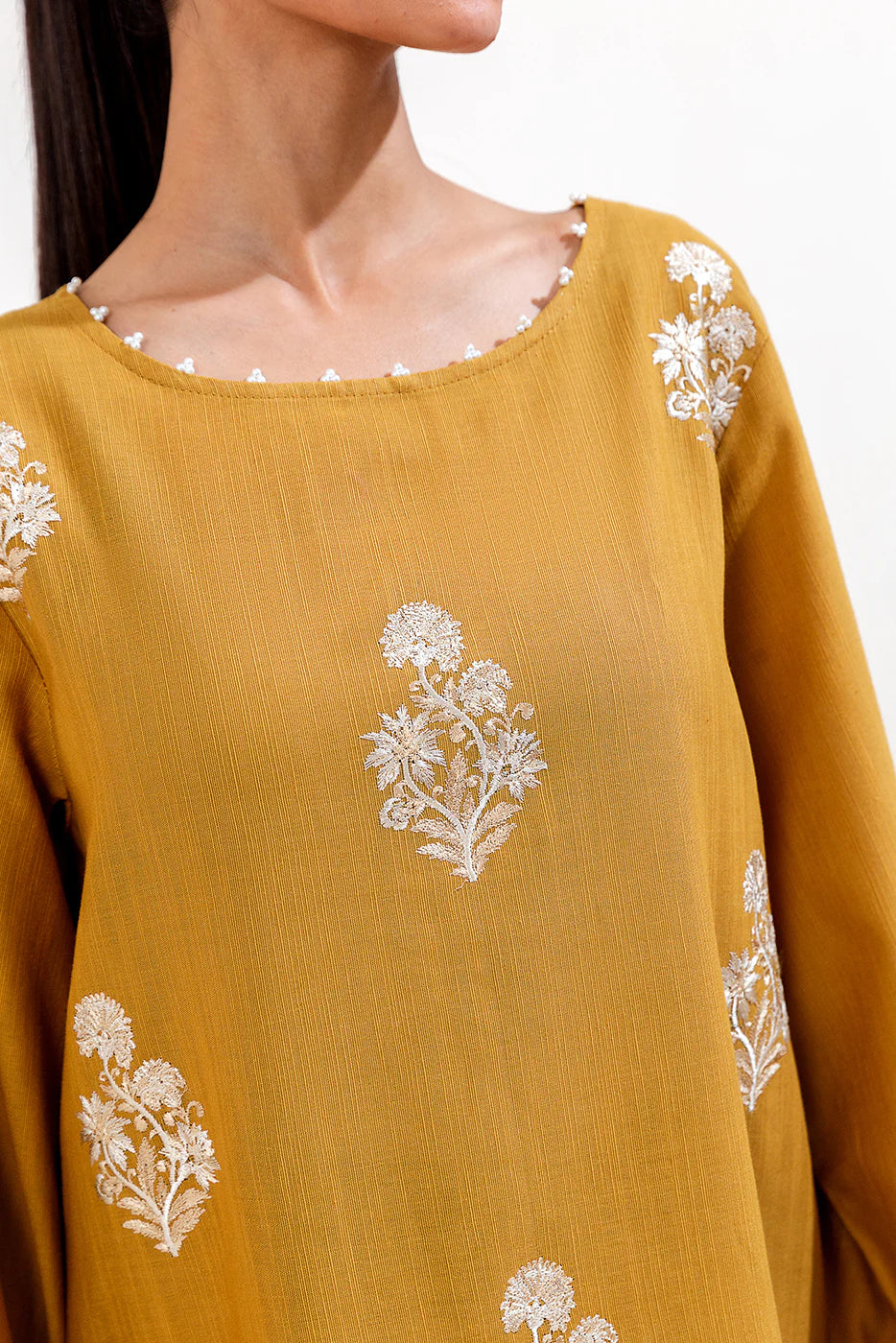 BEECHTREE 3PC EMBROIDERED KHADDAR SUIT-GOLD CHARM-BT22402UN004169 gulbuy.com