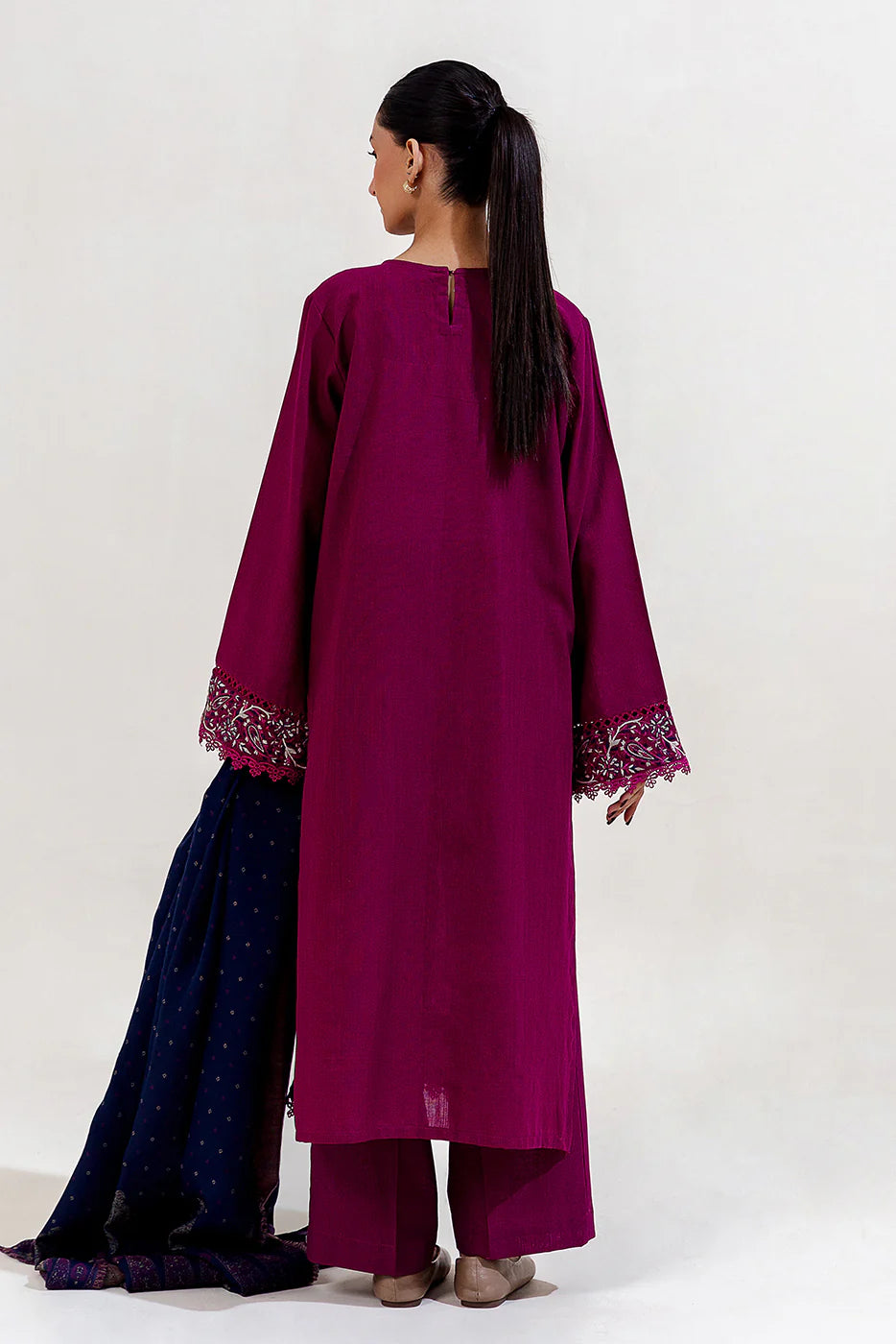 BEECHTREE 3PC EMBROIDERED KHADDAR SUIT-MULBERRY ORCHID-BT22402UN004170 gulbuy.com
