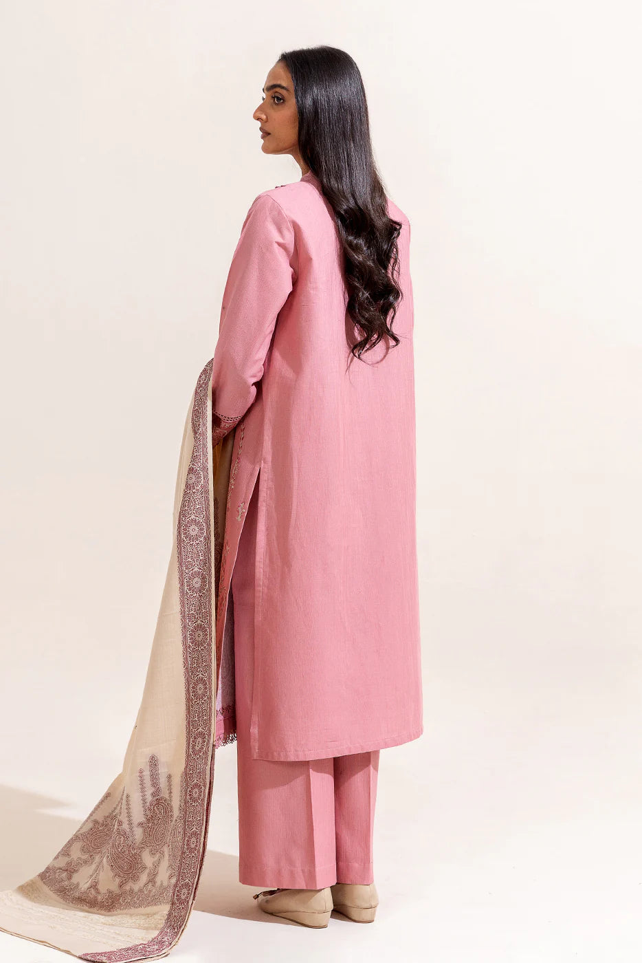 BEECHTREE 3PC EMBROIDERED KHADDAR SUIT-IMPERIAL PINK-BT22402UN004178 gulbuy.com