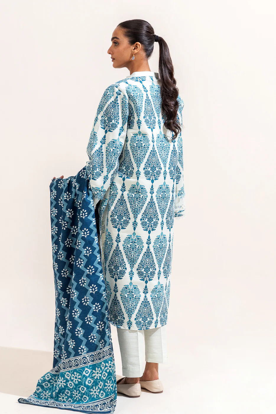 BEECHTREE 3PC PRINTED KHADDAR SUIT-CAROLINA CREAM-BT22403UN004198 gulbuy.com