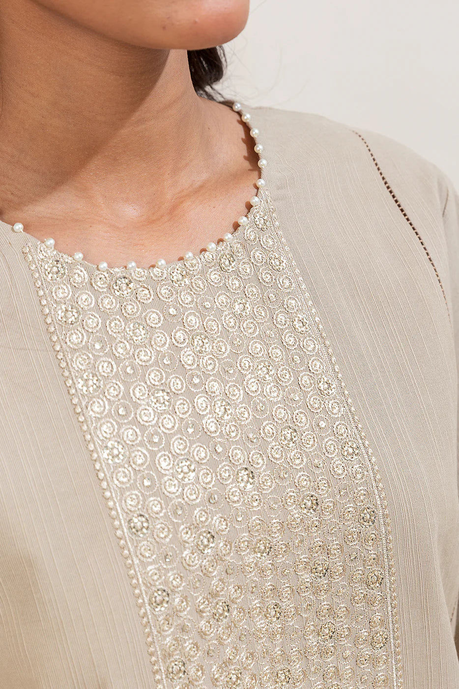 BEECHTREE 3PC EMBROIDERED KHADDAR SUIT-SANDY BLUE-BT22403UN004229 gulbuy.com