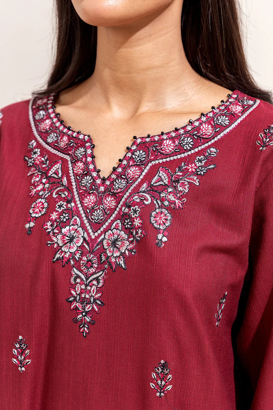 BEECHTREE 3PC EMBROIDERED KHADDAR SUIT-GARNET WEFT-BT22403UN004230 gulbuy.com