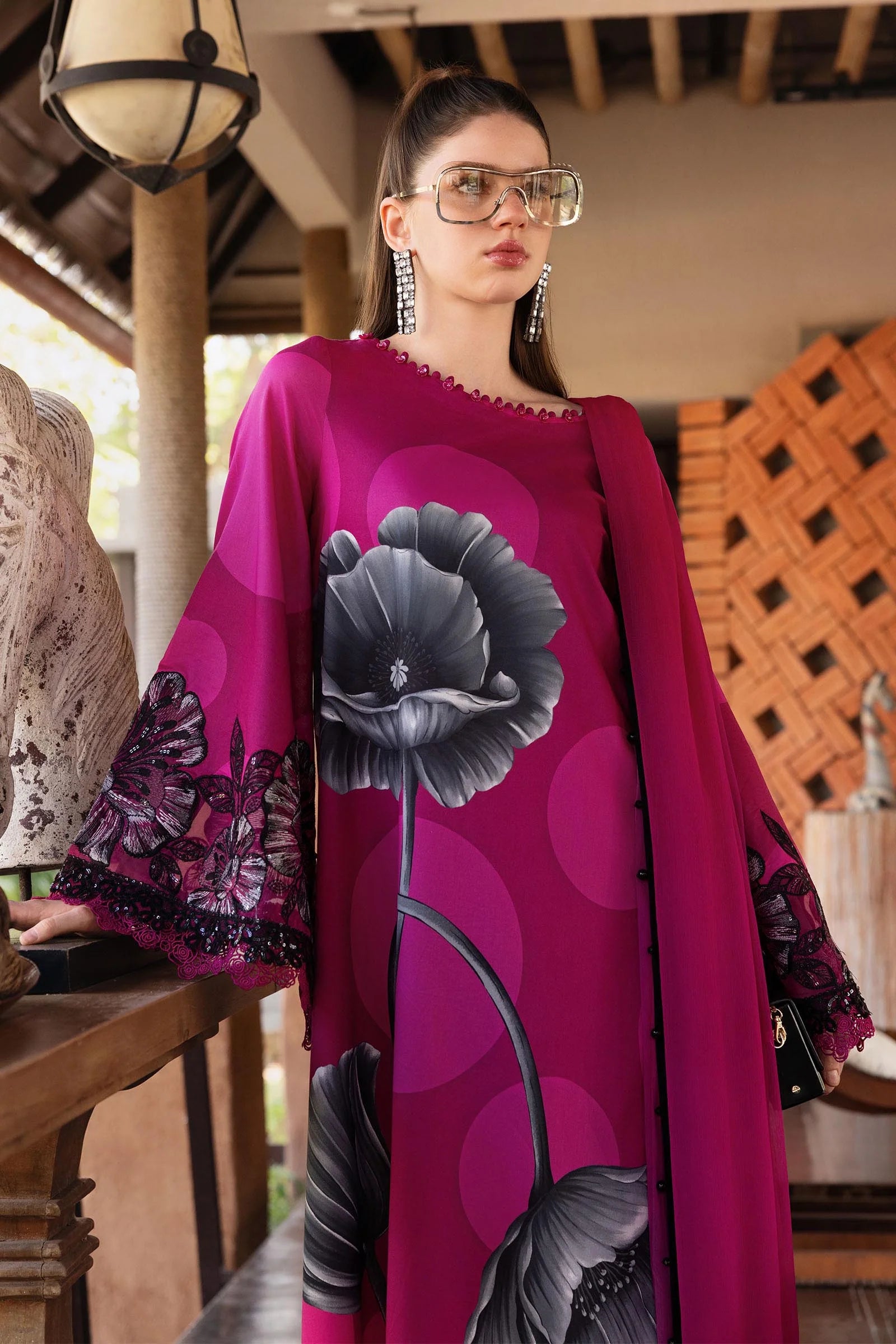 Maria B 3Pc Embroidered Lawn Suit MPT-2913-B