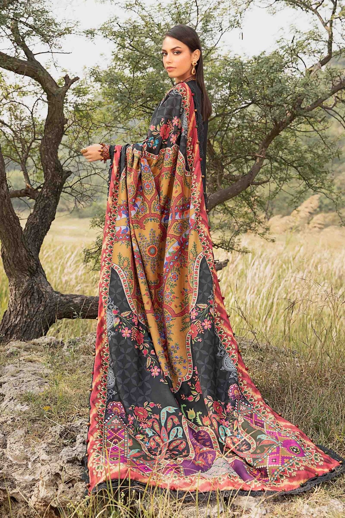 Maria B 3Pc Embroidered Linen Suit MPT-2402-B gulbuy.com