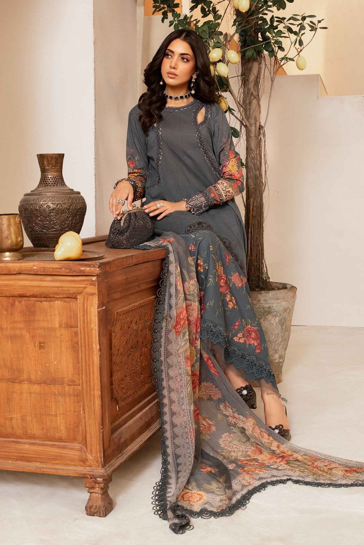 Maria B 3Pc Printed Lawn Suit (MPT-2202-B) gulbuy.com