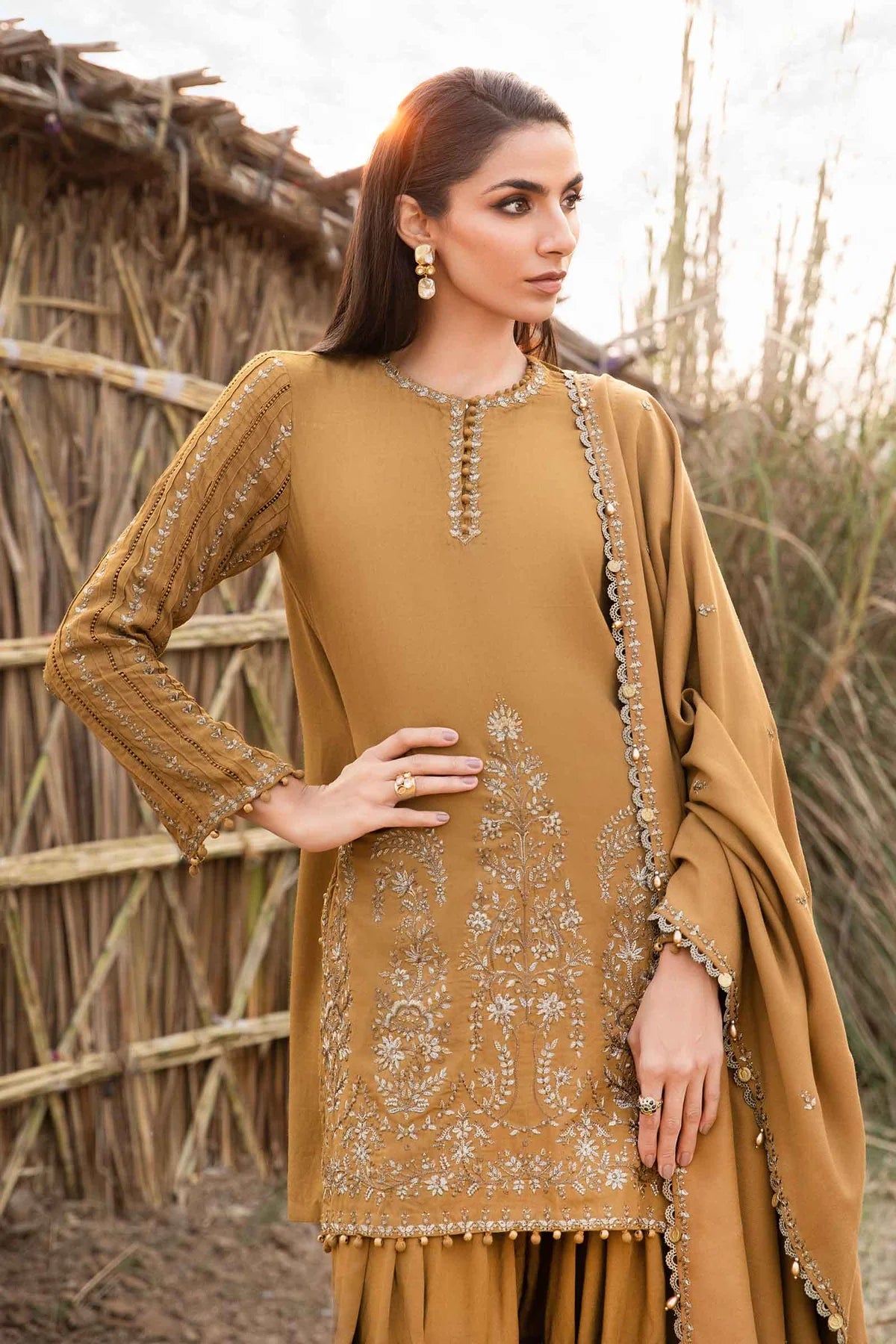 Maria B 3Pc Embroidered Linen Suit MPT-2403-A gulbuy.com