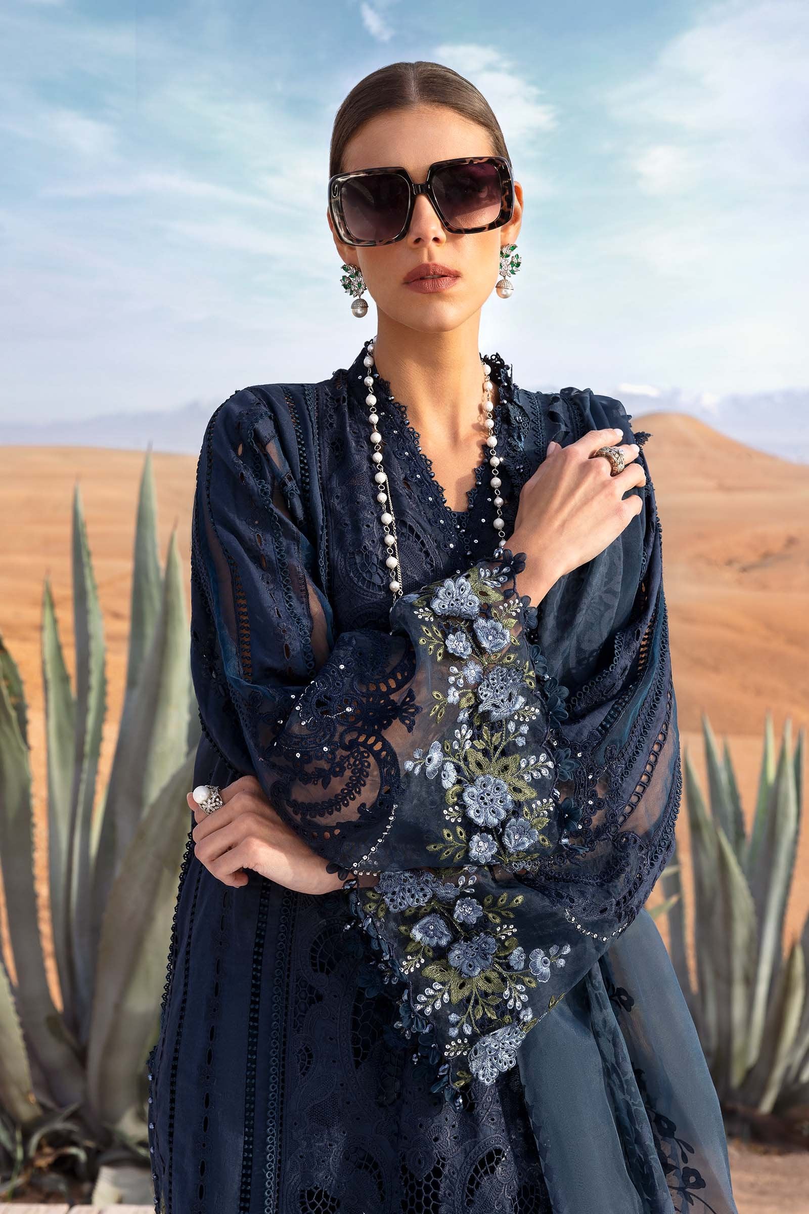 Maria B 3Pc Embroidered Lawn Suit D-2504-B gulbuy.com