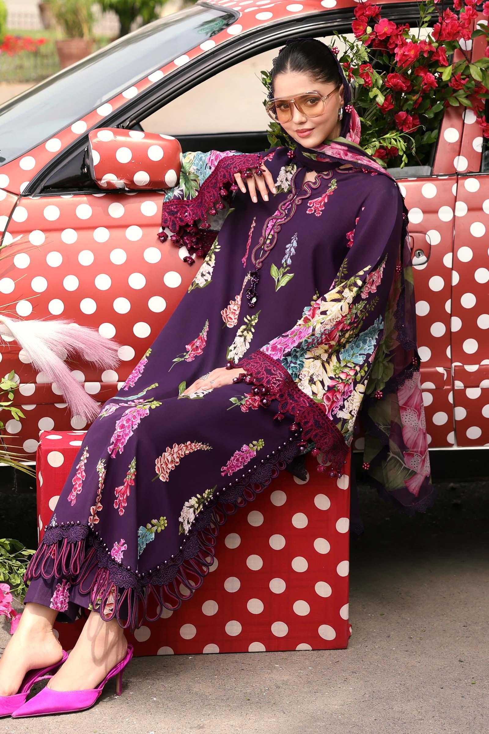 Maria B 3Pc Embroidered Lawn Suit MPT-3005-A