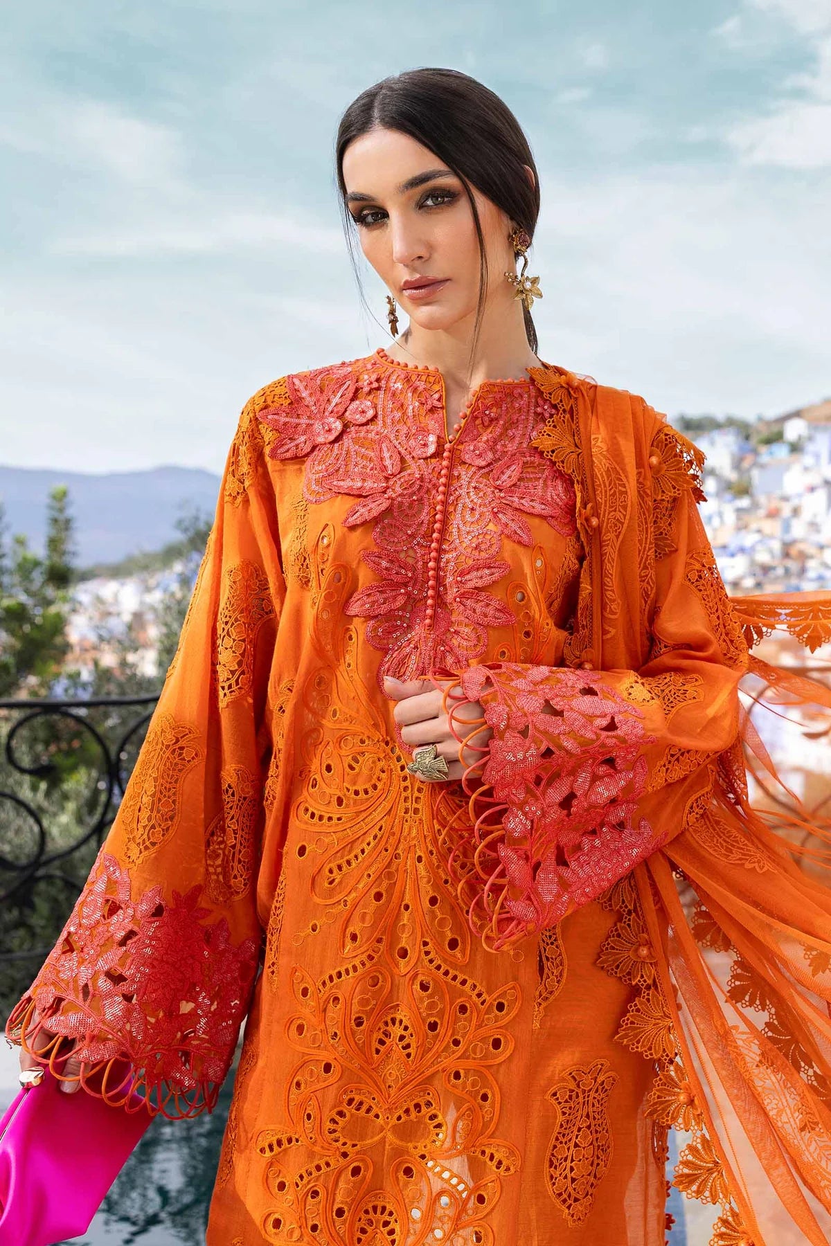 Maria B 3Pc Embroidered Lawn Suit D-2505-B gulbuy.com