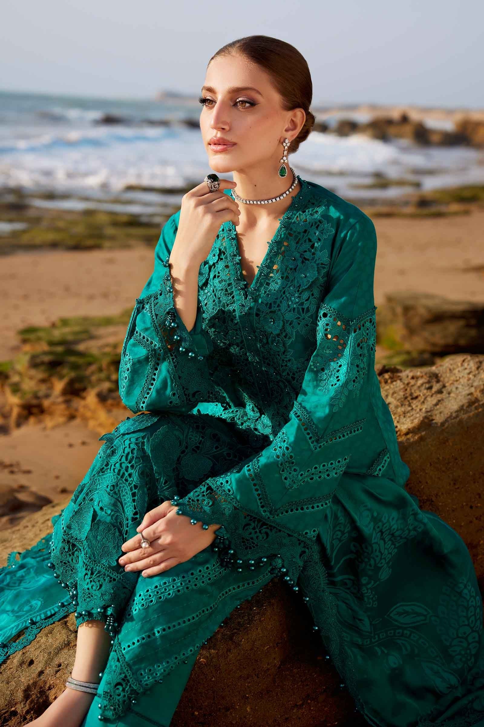 Maria B 3Pc Embroidered Lawn Suit EID LAWN-25-05 gulbuy.com