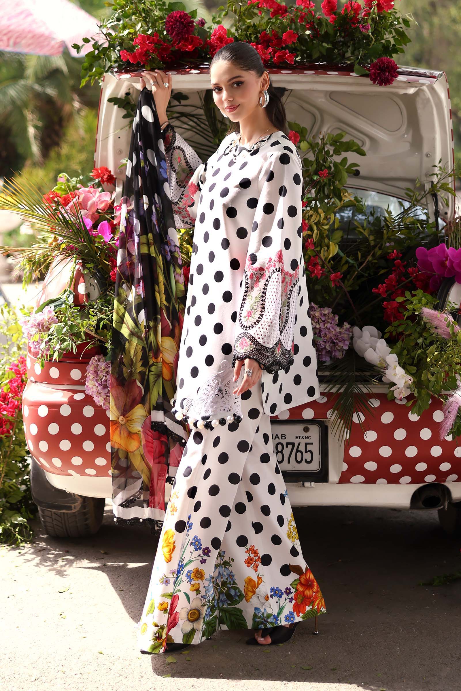 Maria B 3Pc Embroidered Lawn Suit MPT-3008-A