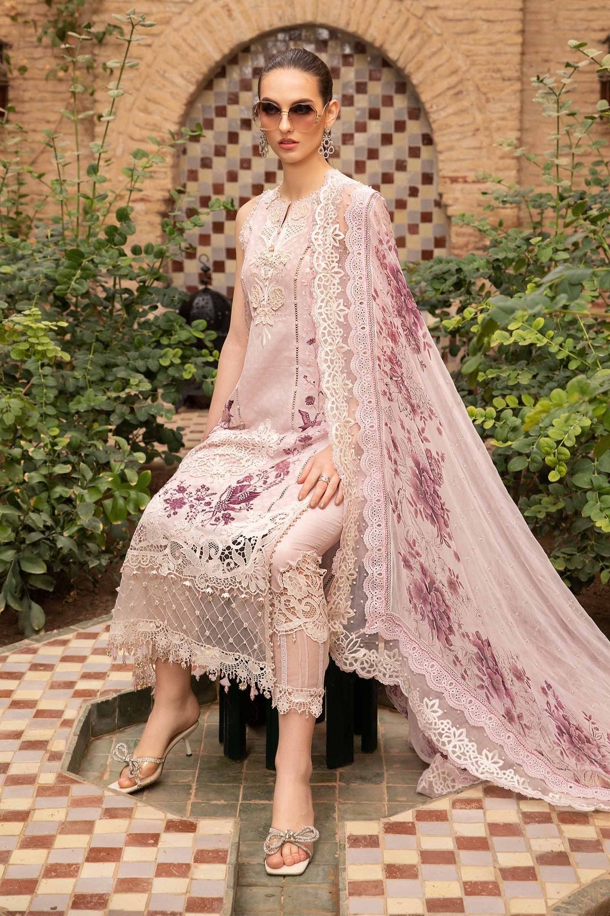 Maria B Eid Collection 3Pc Embroidered Lawn Suit (D-2414-A)