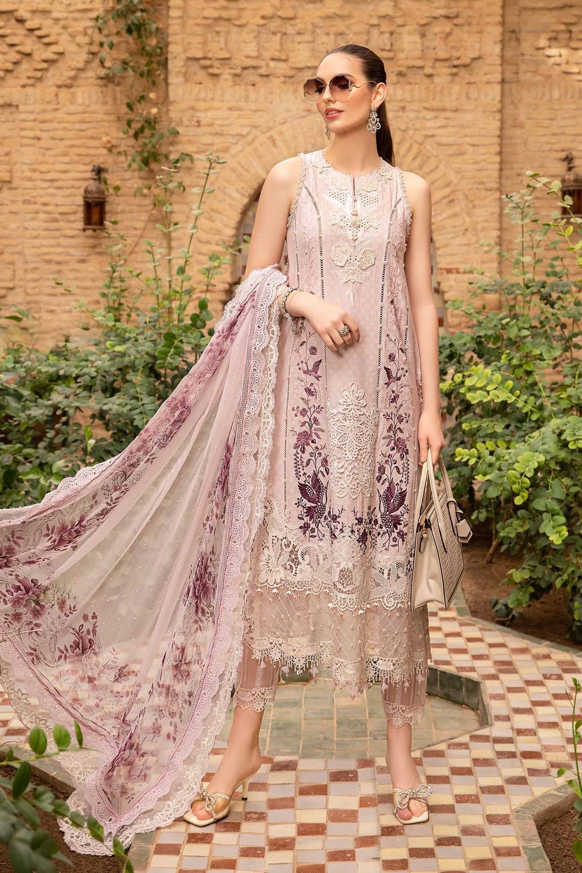 Maria B Eid Collection 3Pc Embroidered Lawn Suit (D-2414-A)