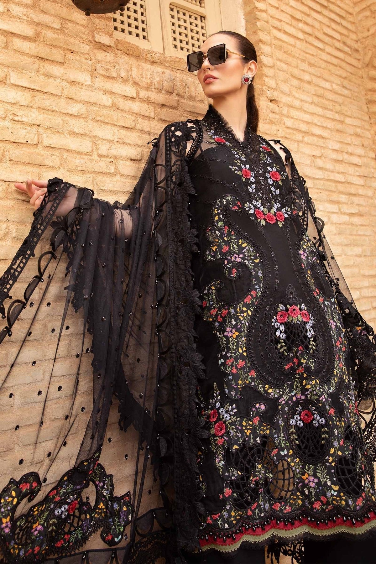 Maria B Eid Collection 4Pc Embroidered Lawn Suit (D-2405-B) gulbuy.com